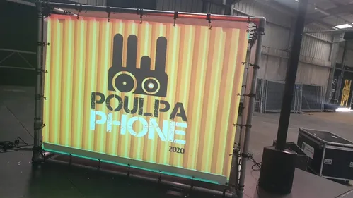 Izïa annule sa tournée, le Poulpaphone perd l'une de ses têtes...