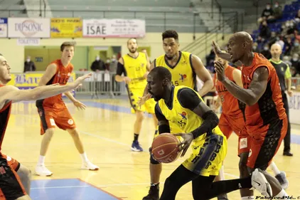 La coupe de France, les débuts de l'ESSM, du SOMB... Les matchs du...