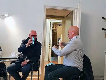 Les services de la ville rendus plus accessibles aux sourds et...