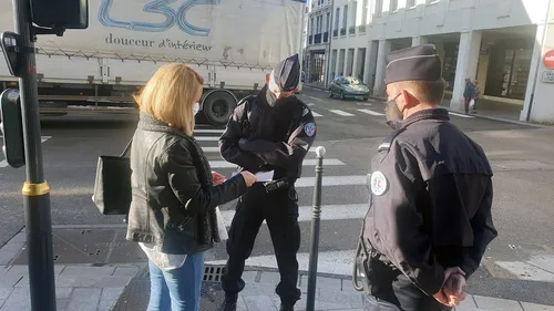 Le casse-tête des nouvelles règles du confinement