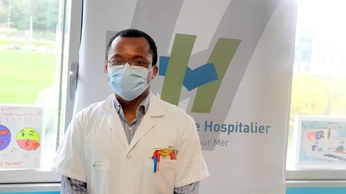 Covid : A l’hôpital, la lassitude "physique, mais surtout...