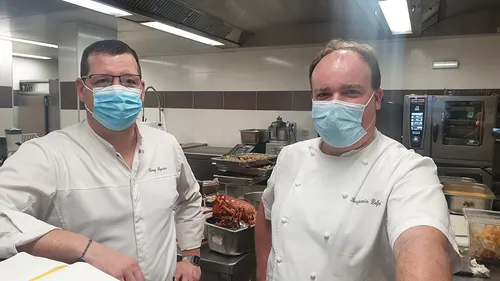 Quand la crise sanitaire fait rentrer à la gastronomie étoilée à la...