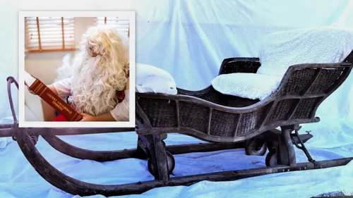 "Bouleversé" après le vol de son traîneau, le Père Noël a besoin de...