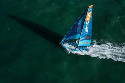 Noël dans le dur pour Thomas Ruyant