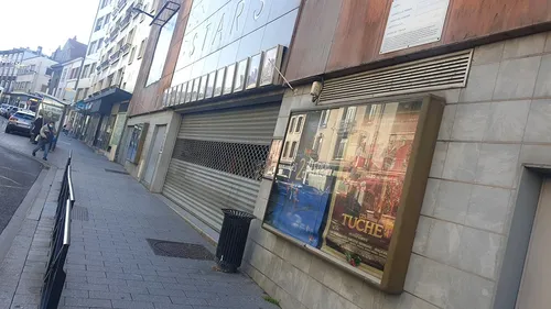 Les cinémas restent fermés, "un énorme coup de massue" pour Les Stars