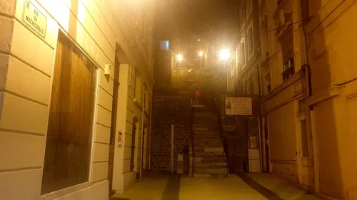 La petite fille de 5 ans et demi retrouvée saine et sauve, la mère...