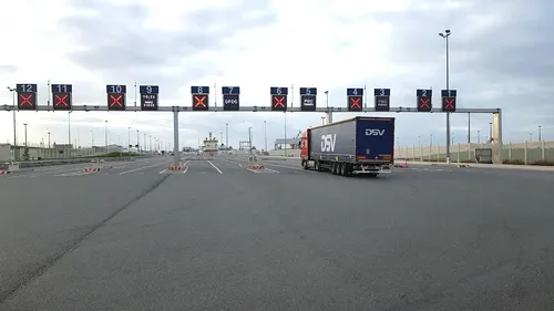 Le port de Calais se prépare à l'arrivée des contrôles...