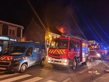 Trois appartements détruits par un incendie ce soir