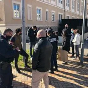 Un début de manifestation stoppé par la police