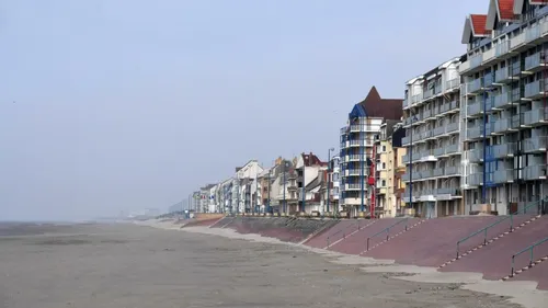 La digue de Bray-Dunes de nouveau ouverte au public