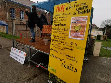 Près de 400 manifestants samedi pour s’opposer à une décision du...