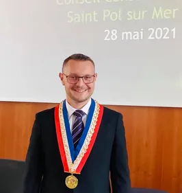 Christophe Claeys est le nouveau maire de Saint Pol sur Mer