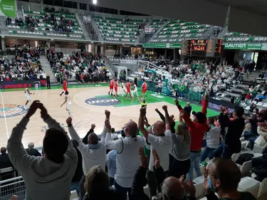Le plaisir de revoir du basket et les copains, c’est ça le sport de...