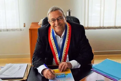 Jean-Pierre Clicq, sa ville de Saint-Pol-sur-Mer chevillée au corps