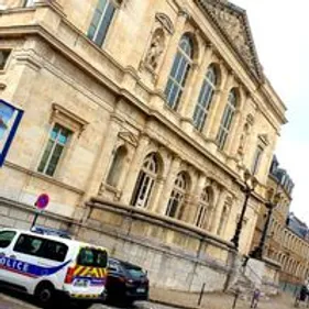 Des agents pénitentiaires insultés et visés par des projectiles...