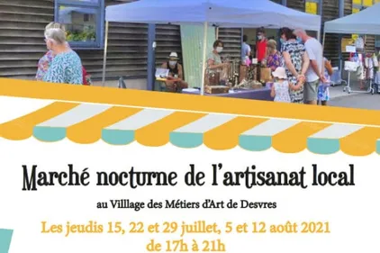 Bijoux, déco, jeux en bois: au marché nocturne du village des...