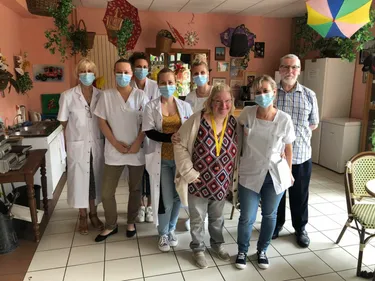 En EHPAD, la vie reprend peu à peu