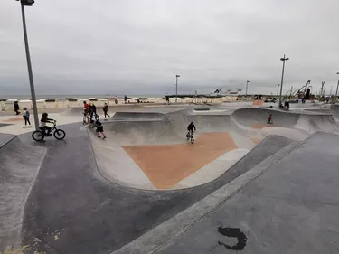 Les plus grands riders pour inaugurer le plus grand skate-park de...