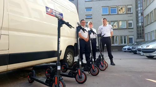 La police alerte sur les règles et les dangers de la trottinette...
