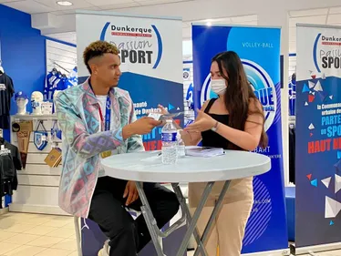 Barthélémy Chinenyeze en dédicaces chez Passion Sport