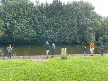 Cet été, on peut découvrir la pêche au carnassier à Houlle