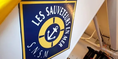 Un homme en urgence absolu après une tentative de traversée de la...