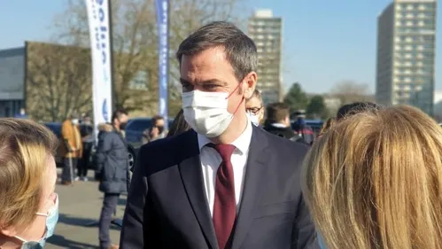 Une 3e dose pour les soignants, une 1ère pour les enfants