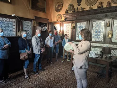 Une visite qui aiguise les sens dans la cuisine flamande du musée...