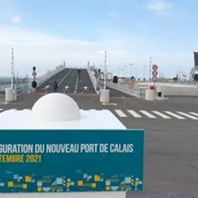 Le nouveau port inauguré, avant l'ouverture aux passagers début...