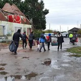 Un migrant mortellement percuté par un camion hier, selon...
