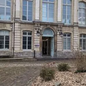 Un SDF en prison pour avoir menacé des employés d'Auchan