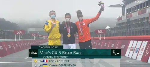 Le cycliste Kevin Le Cunff titré à Tokyo