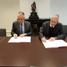 Un partenariat Justice-École pour mieux protéger les enfants des...