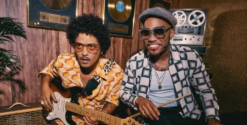 Silk Sonic : l'album arrive