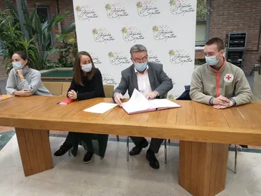 Une convention entre la commune et la Croix-Rouge pour aider les...