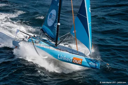 Débuts en fanfare pour Thomas Ruyant