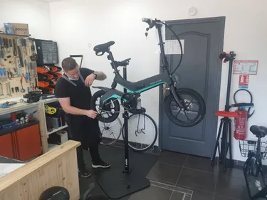 Le boom des repair’cafés et autres magasins de réparation de vélo