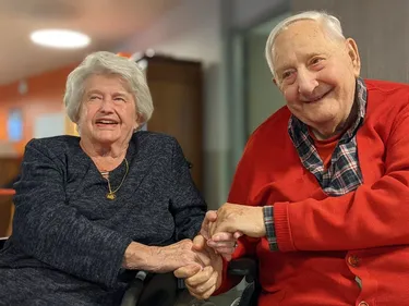 74 ans de mariage : les noces de Sienne exceptionnelles de Jean et...