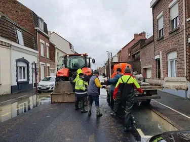 L'eau descend (très) doucement à Merville, la crue reste importante