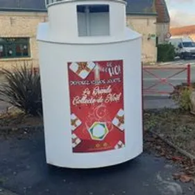 Econox propose des conteneurs de Noël, des conteneurs du cœur