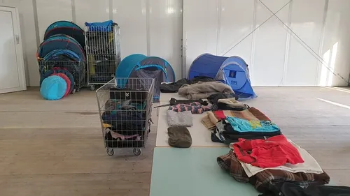 Un nouveau lieu pour trier, sécher, et redistribuer les affaires...