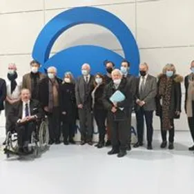 De grands groupes et des entreprises locales injectent 6,8 millions...