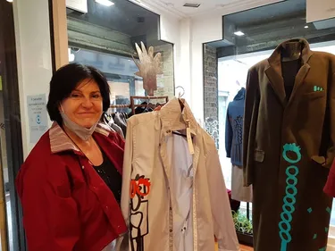 Après ses deux boutiques, Nelly Biche de Bère ouvre un atelier de...