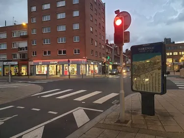 Les feux tricolores du bas, les répétiteurs, appelés à disparaître...