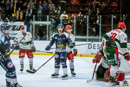 Basket (un peu), foot (sauf les reports), rink... Les matchs du...