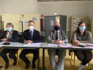 Le sous-préfet de Saint-Omer et le maire de la Ville en visite à LYPSO