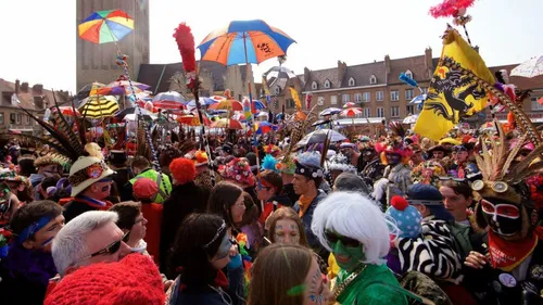 A Dunkerque, on prépare un rappel des règles du Carnaval pour les...
