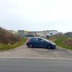 Descente de police au camp de Terlincthun: un homme interpellé, des...