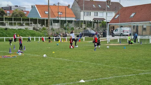 Un match de gala contre le Variétés Club de France pour fêter les...