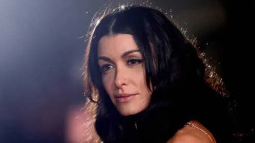 Sur ses réseaux sociaux, Jenifer annonce son retour